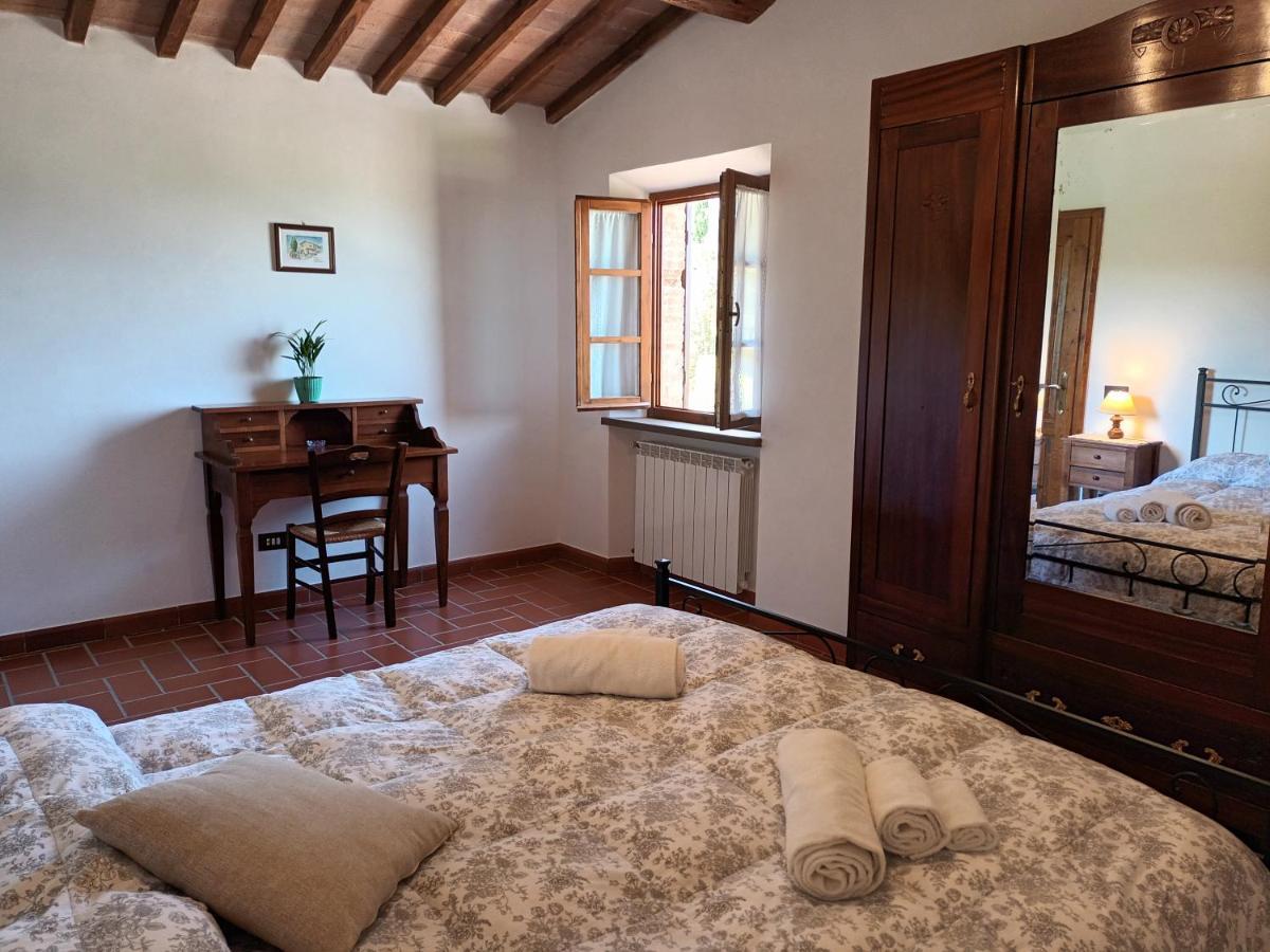 Poggio Massiccioli Apartment Поджибонси Екстериор снимка